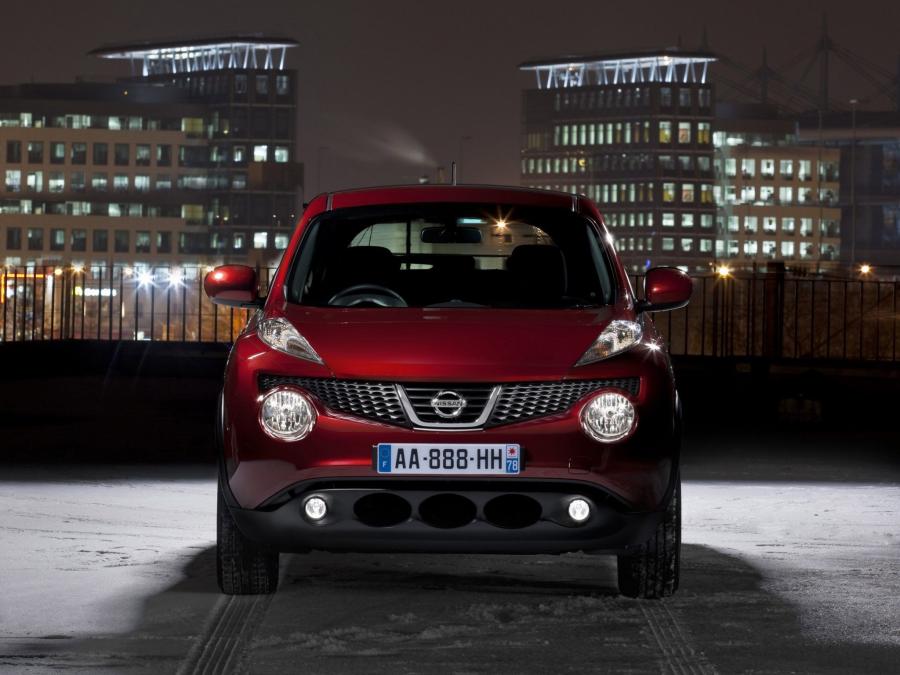  Nissan Juke 2010 года  (UK) (фото 15 из 21)